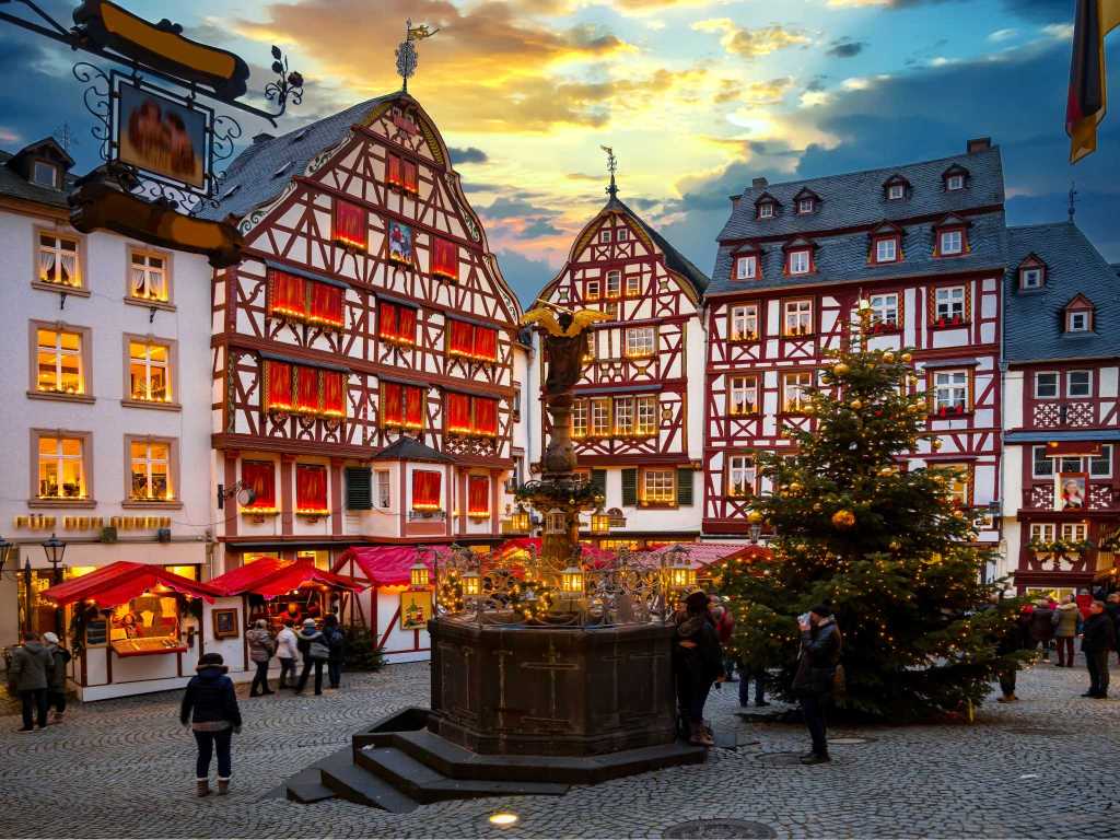 Weihnachtsmarkt in Bernkastel-Kues - Urlaub an der Mosel in Ferienhaus Maring, Kreuzberg 7, 54484 Maring-Noviand